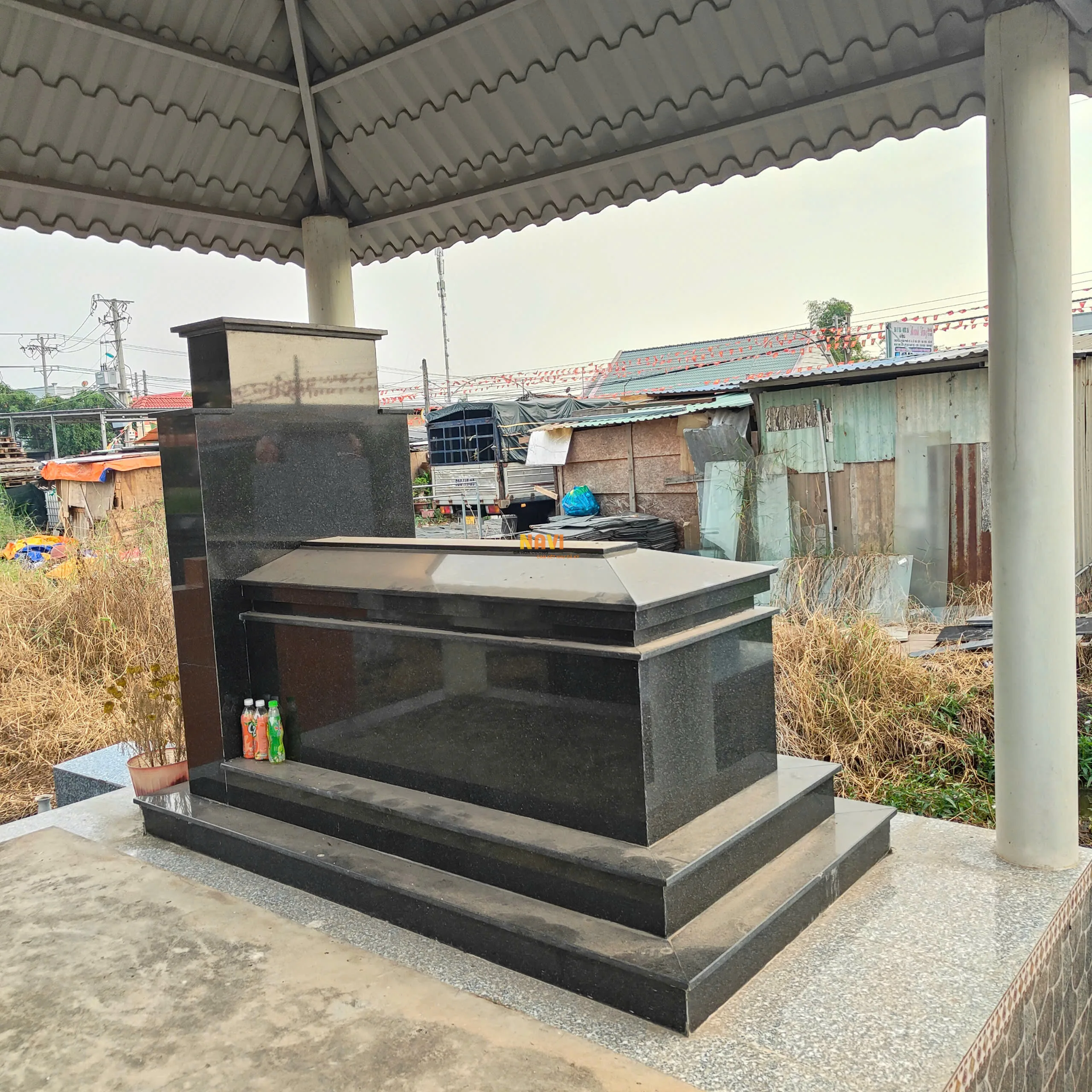 Mẫu mộ bia ốp đá hoa cương 	15 